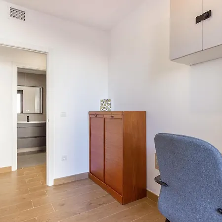 Apartment In With Kitchenette